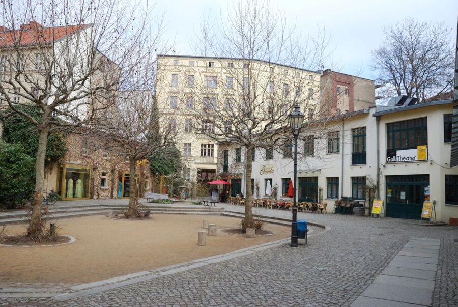 Berlin: Hackesche Höfe Courtyards Walking Tour - Key highlights to look for