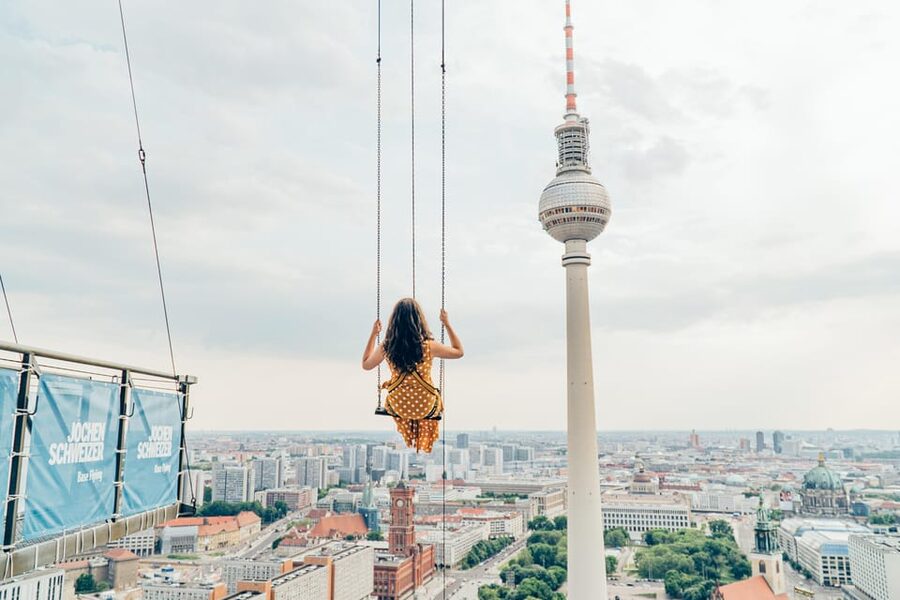 Berlin: Highest Swing in Europe - Photos, video, and the Insta moment: plan for the add-ons