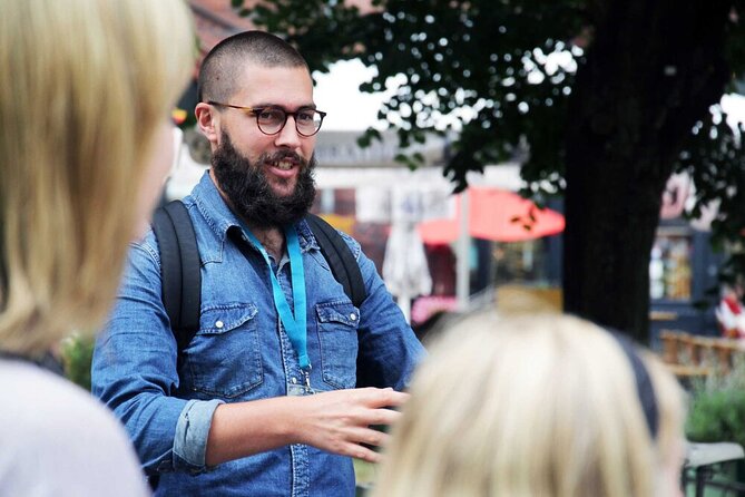 Berlin Highlights in 2 Hours: Express Walking Tour - A fast walk that connects Cold War lines to Holocaust remembrance
