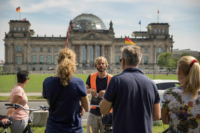 Berlin Highlights Sightseeing Bike Tour in Small Groups - Reichstag, Holocaust Memorial, and why order matters in central Berlin