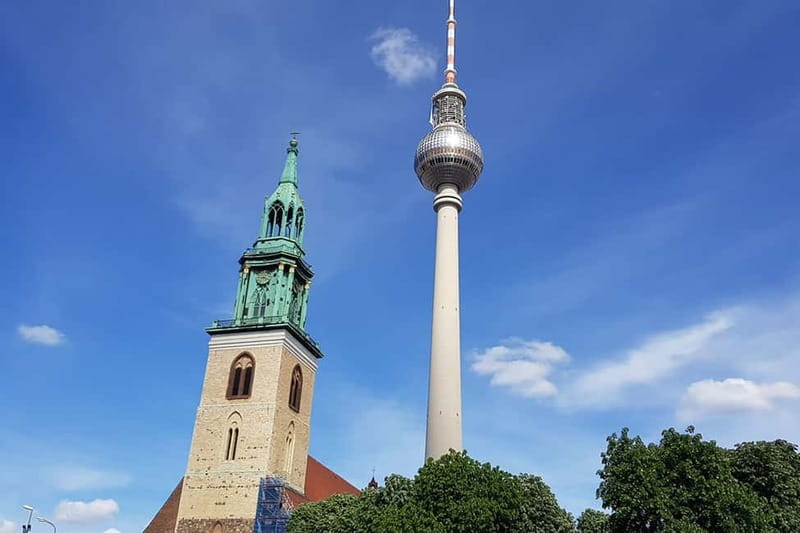 Berlin: Historic Center Walking Tour with a Real Berliner - Museum Island and Humboldt Forum: where Berlin’s past gets rebuilt