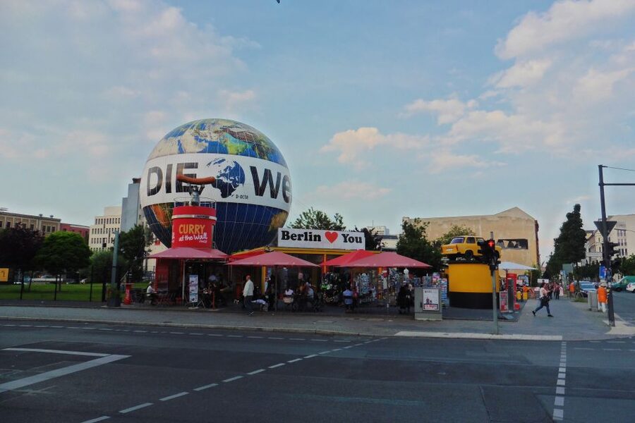 Berlin: Historical Sights & Berlin Wall Tour with a Berliner - Along the former border route: Berliner Mauerweg and the Wall’s leftovers