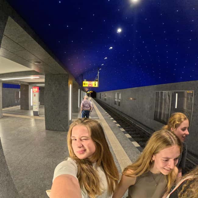 Berlin: History and Sightseeing with Kids (Free for Kids) - The professionally crafted adventure video is the real parent-friendly perk
