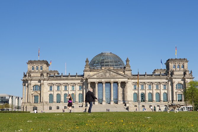 Berlin History Walking Tour with a French-Speaking Guide - Museum Island and the closing stretch toward Brandenburger Tor