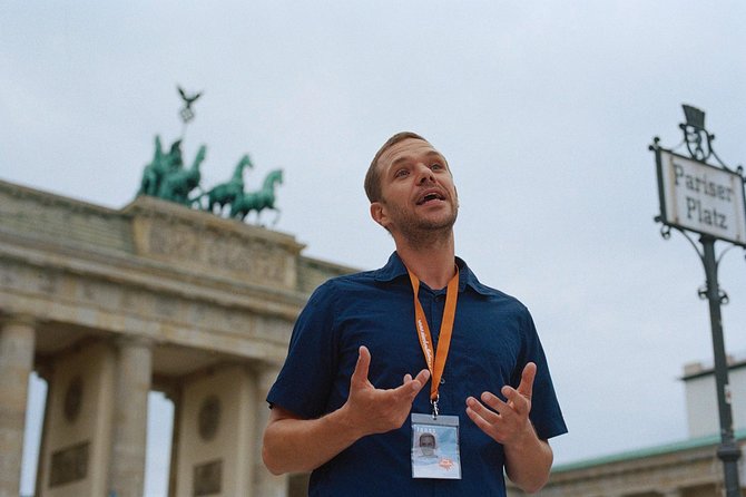 Berlin History Walking Tour with a French-Speaking Guide - French guidance that actually keeps you engaged
