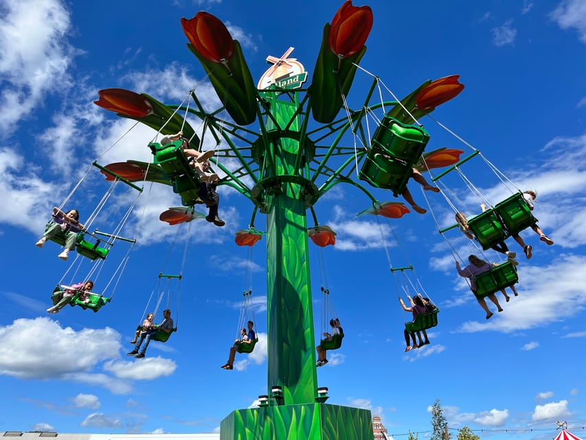 Berlin: Holland-Park day ticket - The 27-hole adventure mini-golf that keeps going