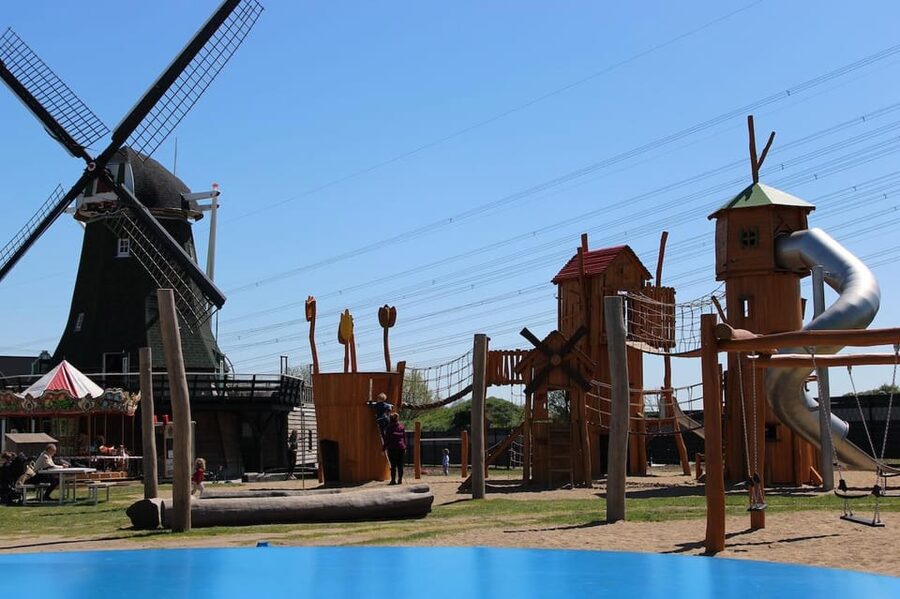 Berlin: Holland-Park day ticket - Indoor fun first: the play halls, climbing, and the Cheese Factory