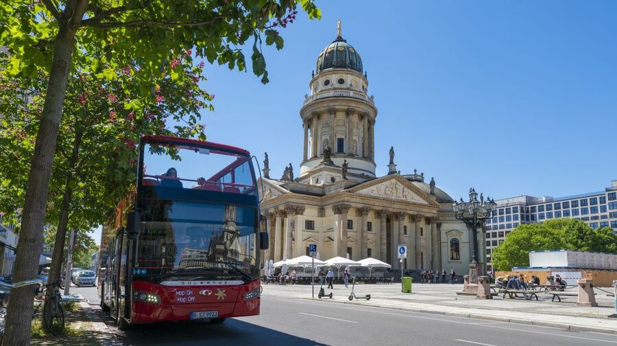 Berlin: Hop-On Hop-Off Bus and Icebar Ticket Combo - FAQ