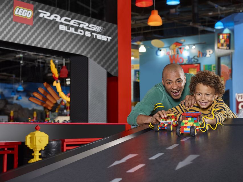 Berlin: Hop-On Hop-Off Bus & LEGOLAND Discovery Centre - East-West Landmarks: Brandenburg Gate, Potsdamer Platz, Berlin Zoo, Reichstag