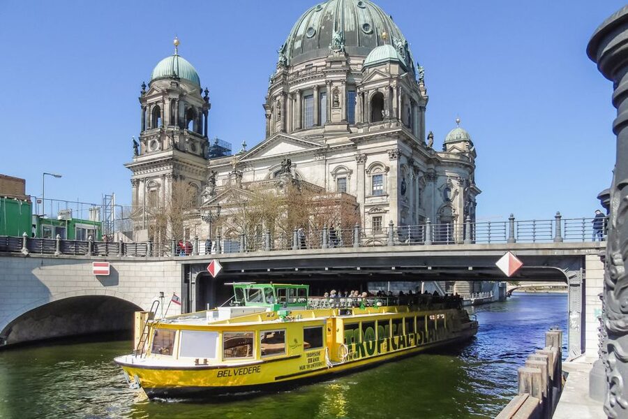 Berlin: Hop-On Hop-Off Sightseeing Bus with Boat Options - Spree River boat cruise: a calm hour April to October