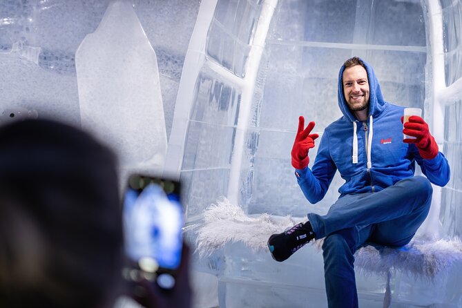 Berlin Icebar Experience Including 3 drinks - What Happens First: Your Warm-Up Drink Before the Ice