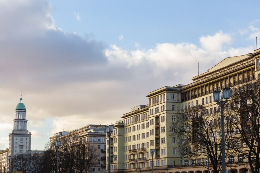 Berlin: Karl-Marx-Allee 2-Hour Tour - Friedrichshain Apartment Buildings and Their Arcade Rhythm