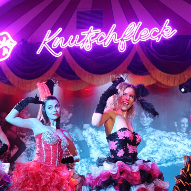 Berlin: Knutschfleck Ticket with Variety Show and Dinner - The Berlin Varieté Show Stage: Dance, Music, and Crowd Energy