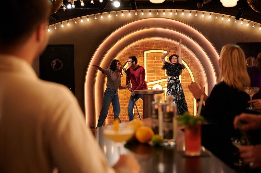 Berlin: Madame Tussauds Museum & Berlin Dungeon Combo Ticket - How the combo ticket works in real life