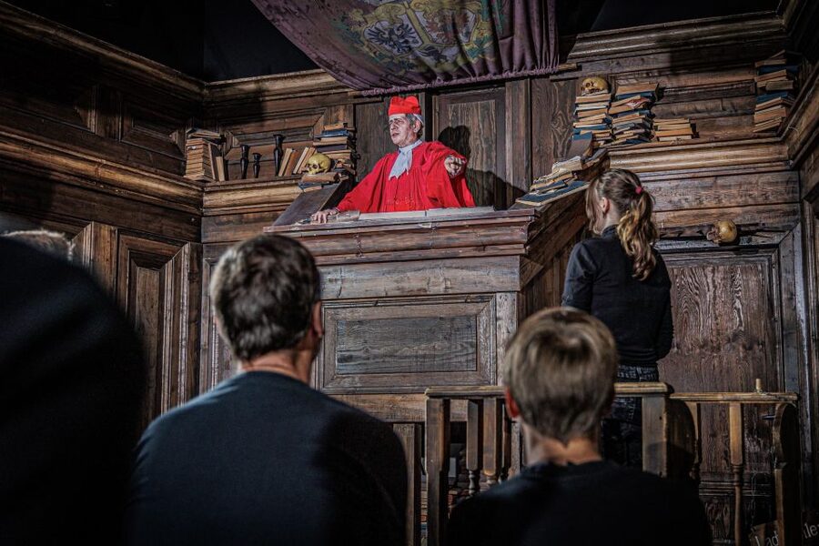 Berlin: Madame Tussauds Museum & Berlin Dungeon Combo Ticket - Practical tips before you go