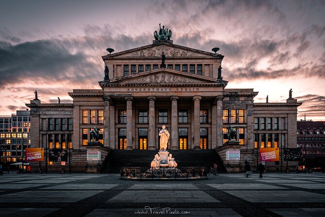 BERLIN PHOTO TOUR with a professional Photographer from Berlin - Potsdamer Platz: finish with energy and variety