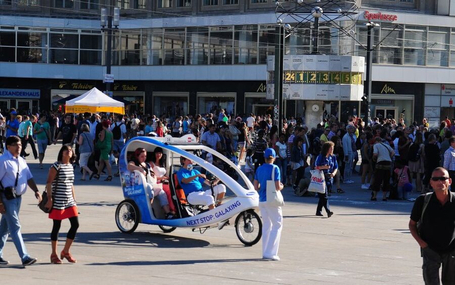 Berlin: Private Guided E-Rickshaw Tour - The core route through central Berlin in 1 to 2 hours