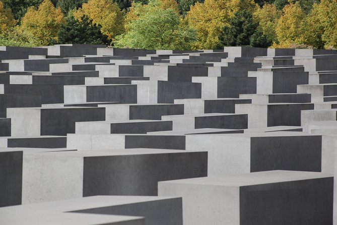 Berlin Private Half-Day Walking Tour: Discover the German Capital’s History - Fuhrerbunker and Hitler’s Bunker: Facing the Nazi Era Without Getting Lost