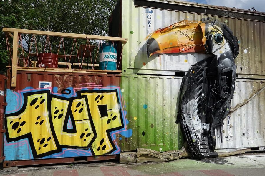 Berlin: Private Kreuzberg Street Art Walking Tour - Big murals by international street artists, plus technique talk