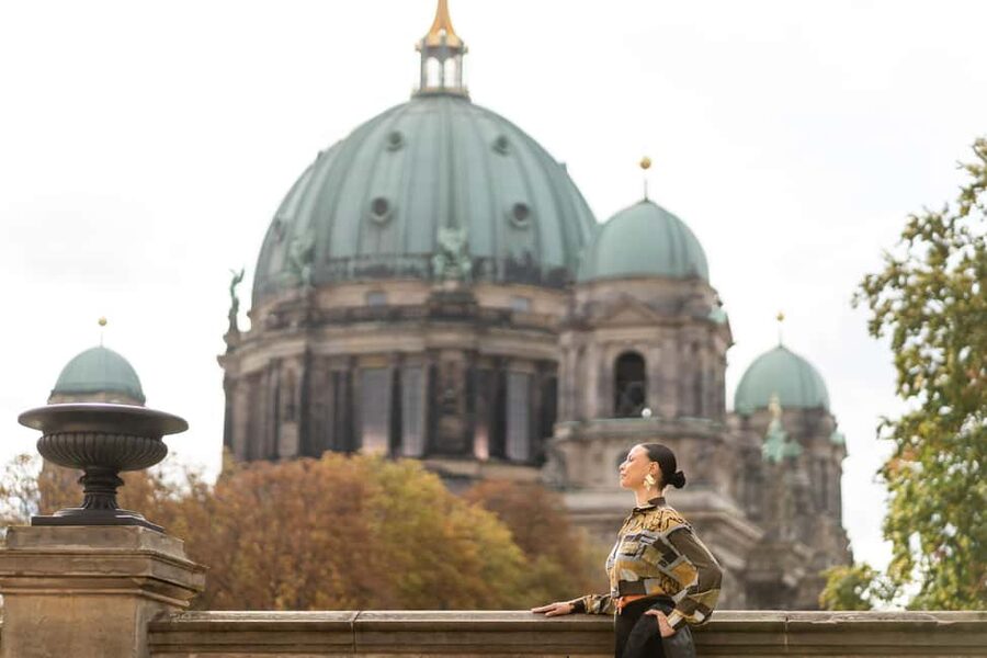 Berlin: Private Photo Session with Professional Photographer - Berlin Cathedral Area and the Humboldt Promenade Finish