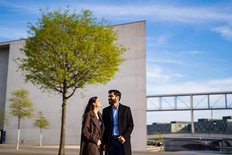 Berlin: Private Photo Session with Professional Photographer - Timing, Starting Times, and How to Choose Your Package