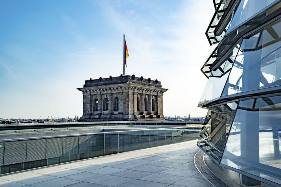 Berlin: Private Reichstag and Glass Dome Tour - The Reichstag glass dome: skyline views, plus the weather reality