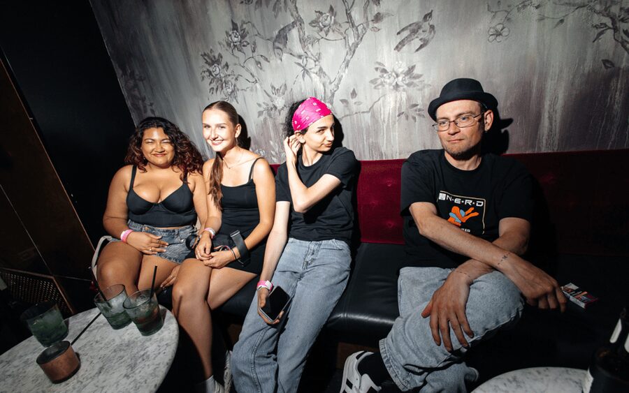Berlin: Pub Crawl with Shots and VIP Club Entry - Guides you can count on: the names that keep showing up in the tour vibe