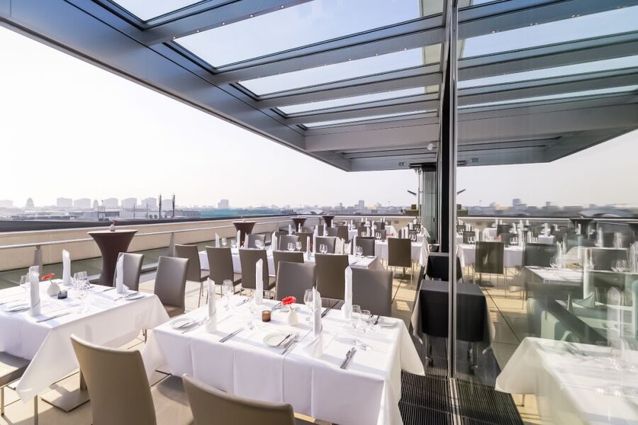 Berlin: Rooftop Dinner at the Käfer Restaurant Reichstag - Reichstag Glass Dome Views at Night