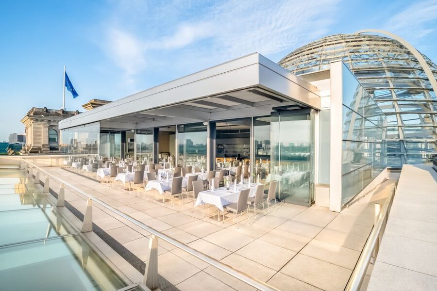 Berlin: Rooftop Lunch at the Reichstag's Käfer Restaurant - Your 90-minute rhythm, from security line to dome stroll