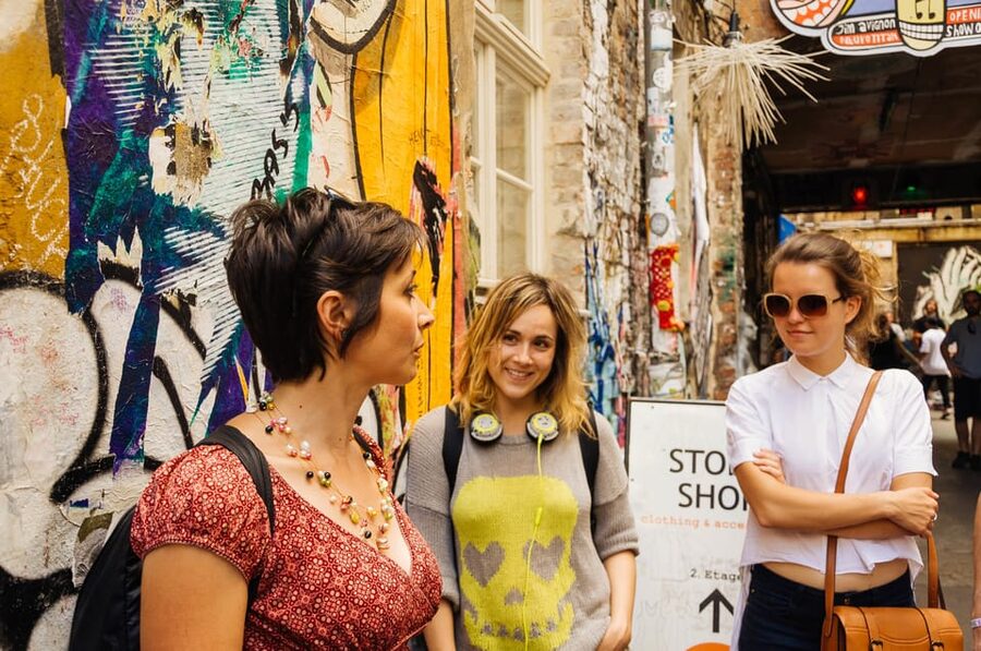 Berlin's Alternative Side: The Urban Jungle Tour - Ending at Boxhagener Platz and Extending the Evening