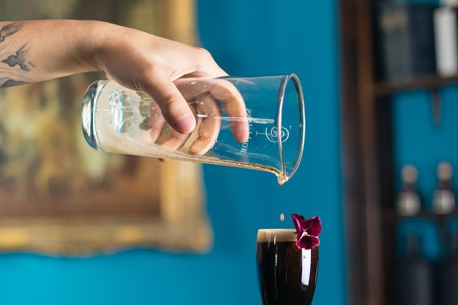Berlin's first original craft beer tour & experience - Start at Salami Social Club, with pizza before the pours