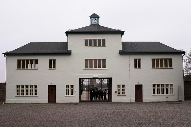 Berlin & Sachsenhausen Concentration Camp Tour from Warnemünde and Rostock Port - Charlottenburg Palace courtyards: a calmer start before the heavy parts
