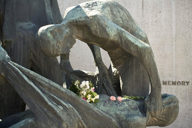 Berlin: Sachsenhausen Concentration Camp Tour in English - The guide factor: how English tours keep it factual and human