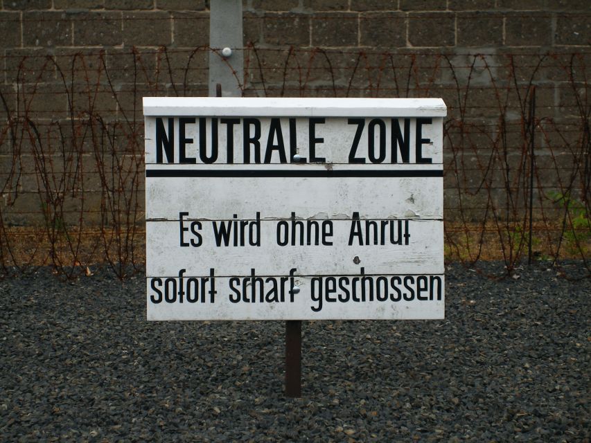 Berlin: Sachsenhausen Memorial 6-Hour Tour in Spanish - Alexanderplatz to Sachsenhausen, how the route actually plays out