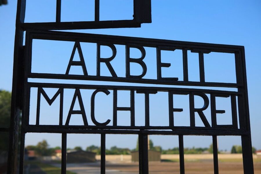 Berlin: Sachsenhausen Memorial 6-Hour Tour in Spanish - Station Z, where killing became a procedure