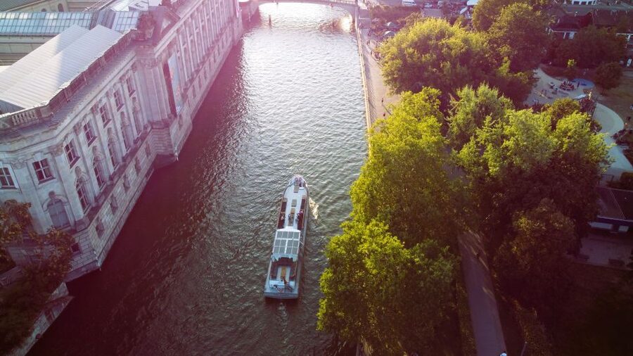 Berlin: Sightseeing Boat Tour on the Spree for Families - Practical Tips I Would Use Before I Went
