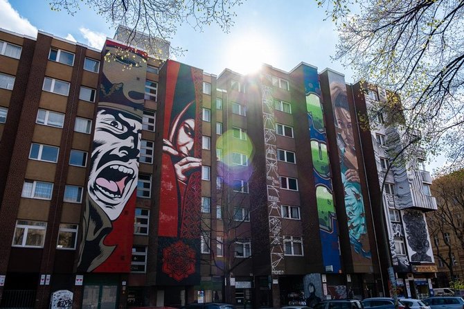Berlin Street Art Walking Tour - Off The Grid - Friedrichshain and Kreuzberg on foot (plus some trains)