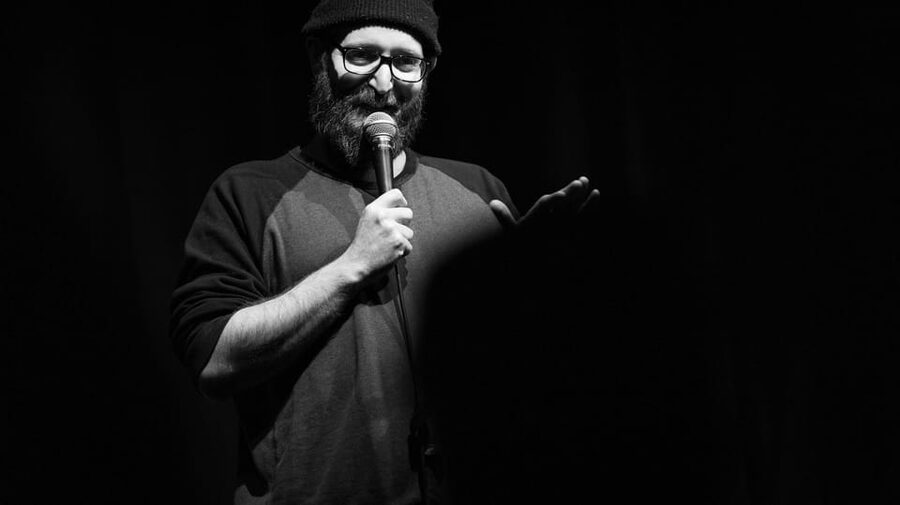 Berlin: The Epic Comedy Club Friday Night Showcase - Drinks and food: how to turn it into a full night out