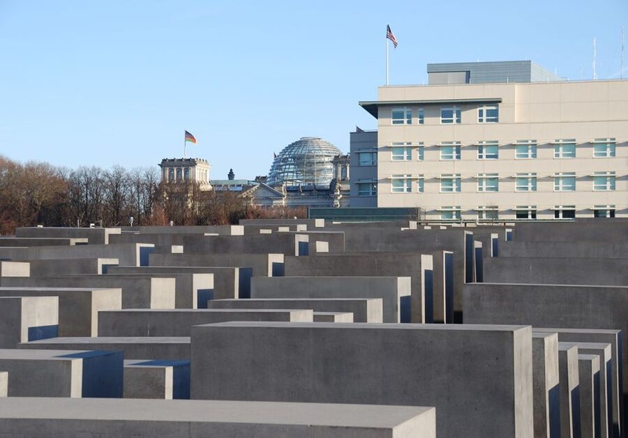 Berlin: The Time of National Socialism Walking Tour - Hitler’s bunker area and the New Reich Chancellery location