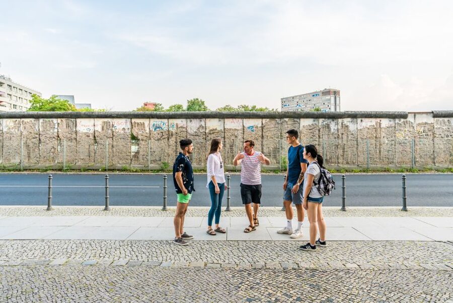 Berlin: Third Reich and Cold War 2 Hour Walking Tour - Walking Brandenburg Gate to Checkpoint Charlie: a tight timeline you can follow