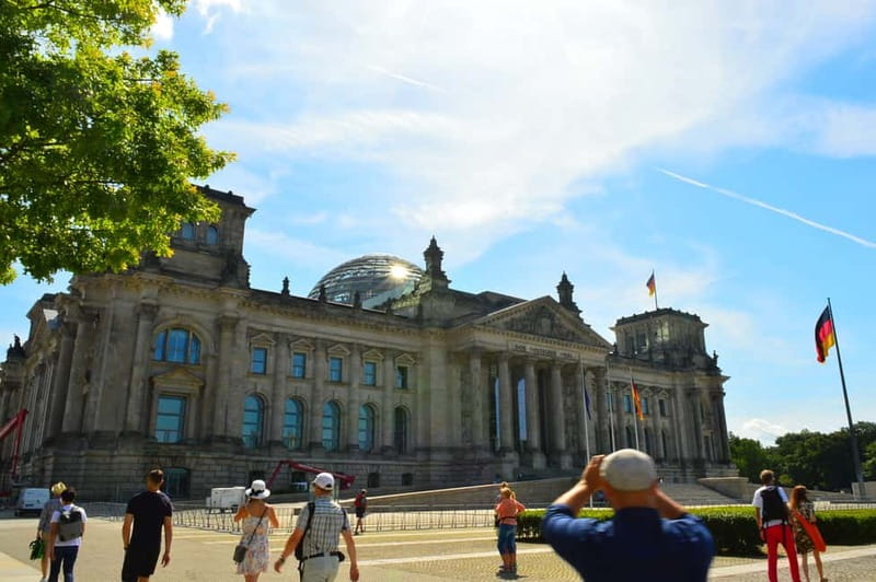 Berlin: Third Reich, Hitler, and WWII Walking Tour - How the Guides Really Make It Work