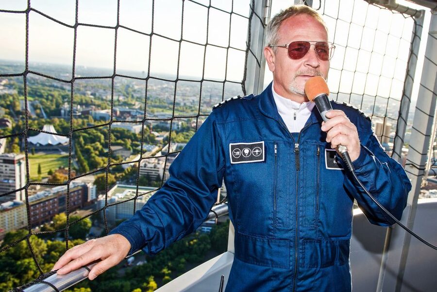 Berlin: Ticket for World Balloon with Perfect View - The 15-minute flow: from check-in to skyline hover