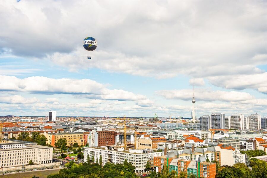 Berlin: Ticket for World Balloon with Perfect View - Comfort tips: how to enjoy the gondola more