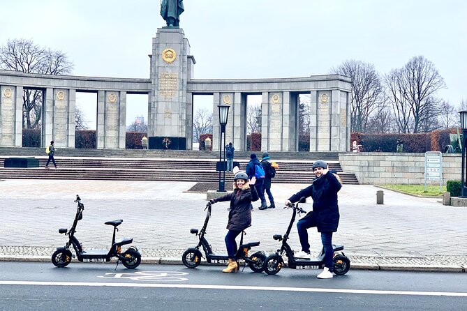 Berlin: Ultimate E-Scooter Adventure Tour - Brandenburg Gate and the Reichstag: Berlin’s big political symbols