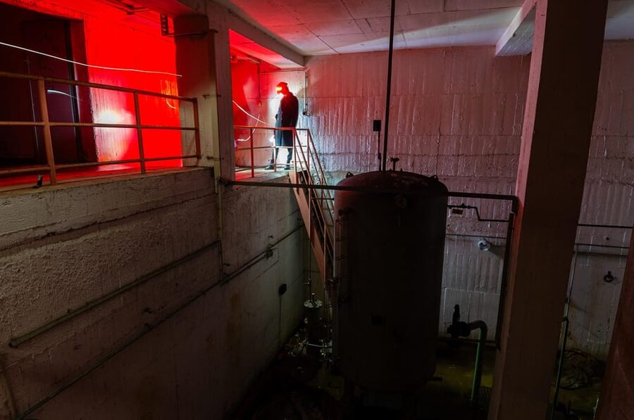 Berlin: Urbex Abandoned Places & History Tour - When the site feels damaged: the real-world risk