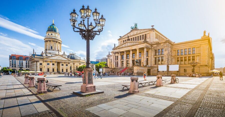Berlin: Walking Tour of the Top 10 Sightseeing Attractions - Key highlights worth your attention