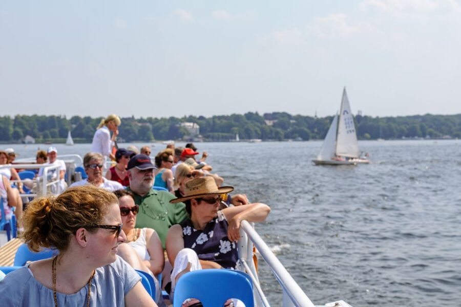 Berlin: World Heritage Cruise to Potsdam - Should you book the Berlin-Wannsee to Potsdam UNESCO cruise?