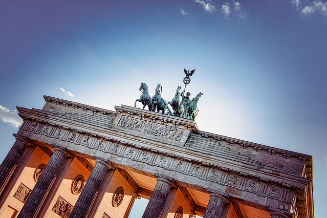 Best of Berlin HopOn HopOff Tour - Closing strong: Brandenburger Tor, West icons, and the return toward Kurfürstendamm