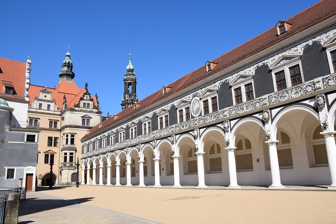 Bicycle tour of Dresden - Kunsthof Passage: backyards turned into art and shopping
