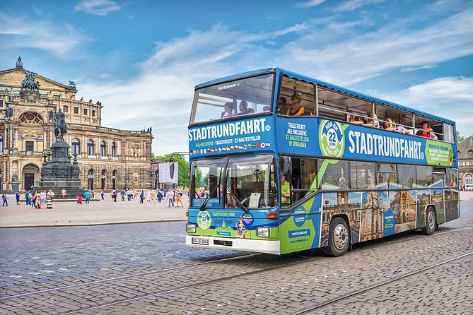 Big city tour hop on hop off 22 stops - Starting point reality check: Postplatz/Zwinger is the key reference
